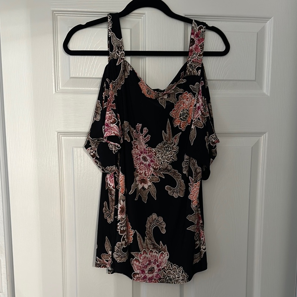 INC Black and Floral Cold Shoulder Short Sleeve Shirt